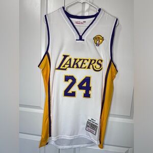 Kobe Bryant jerseys finals, edition Medium
